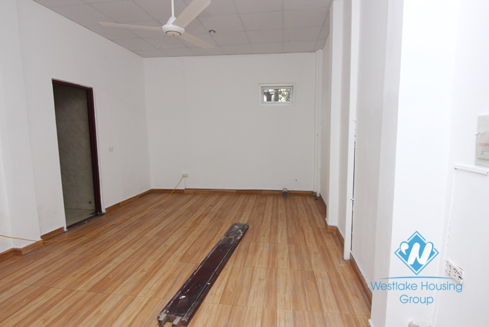 Office or restaurants for rent in Tay ho, Ha noi